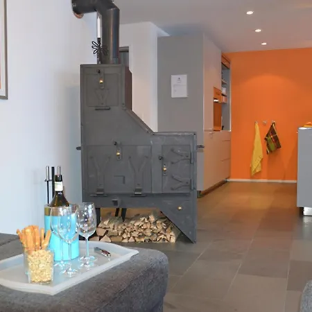 Chesa Kristella Appartement *