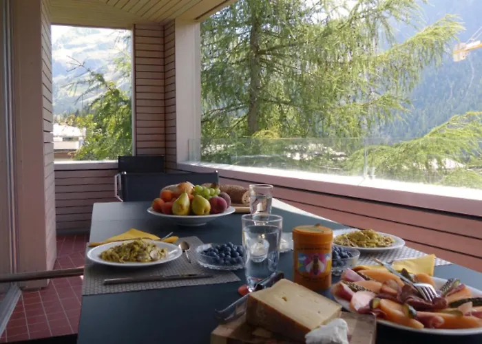 Chesa Kristella Apartmán *